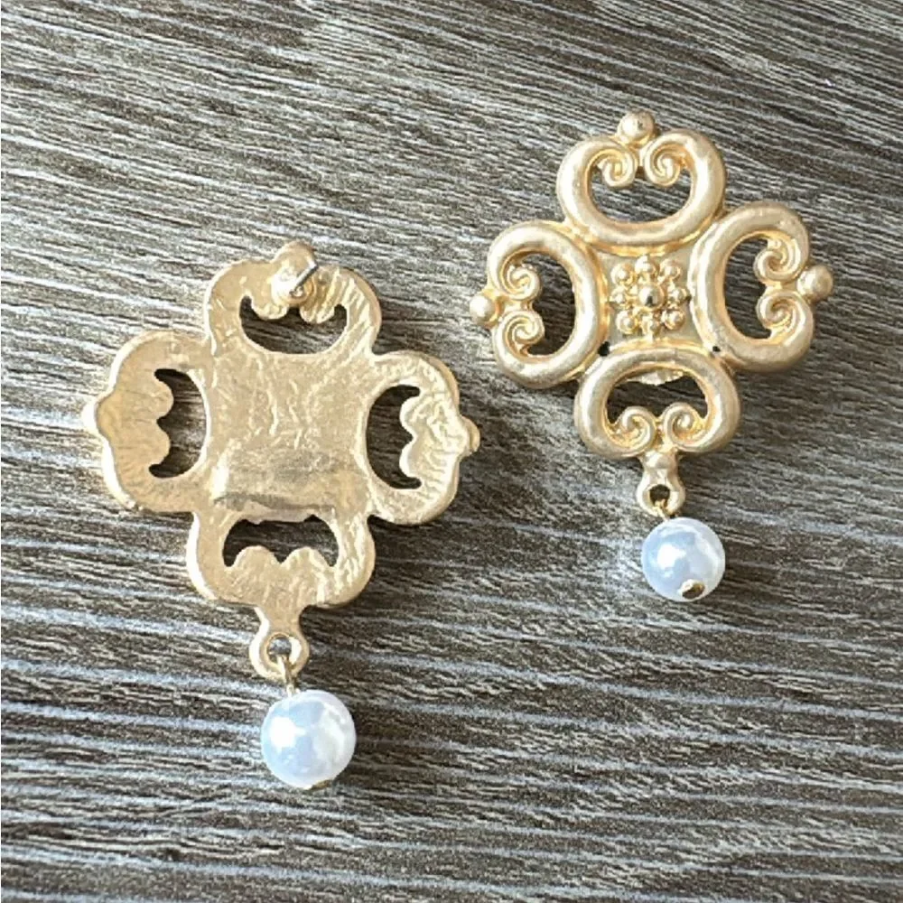Vintage style earrings A762